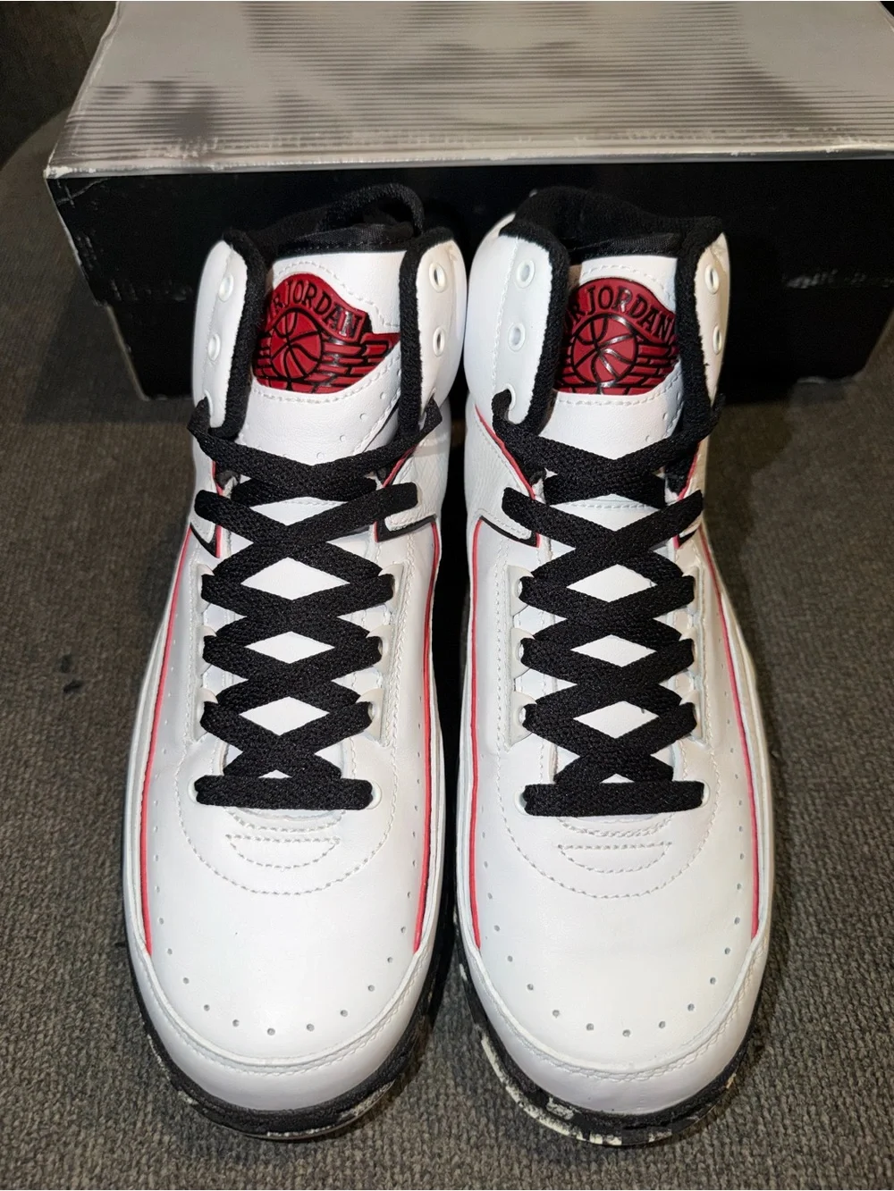 Jordan 2 Retro ‘White Varsity Red (2004)’ Size 8M